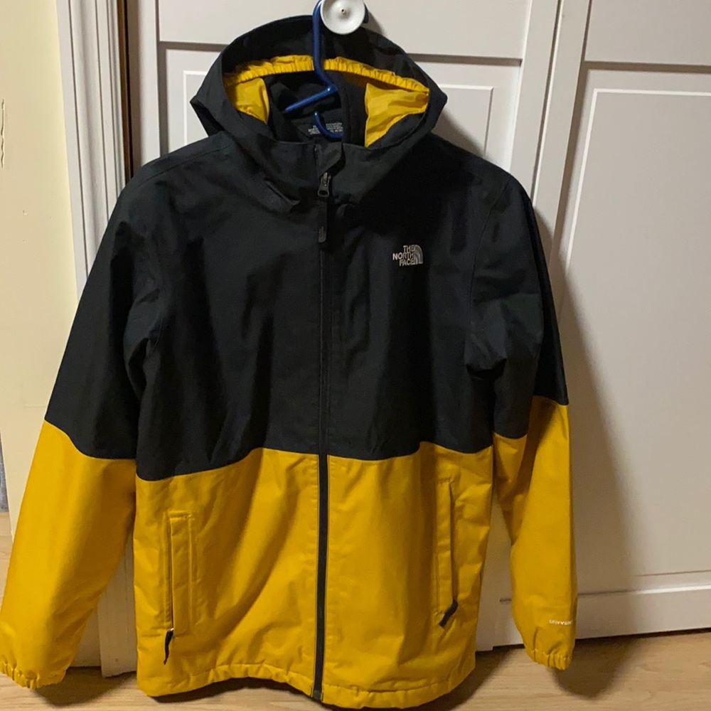 Boys XL Yellow and Black North Dryvent